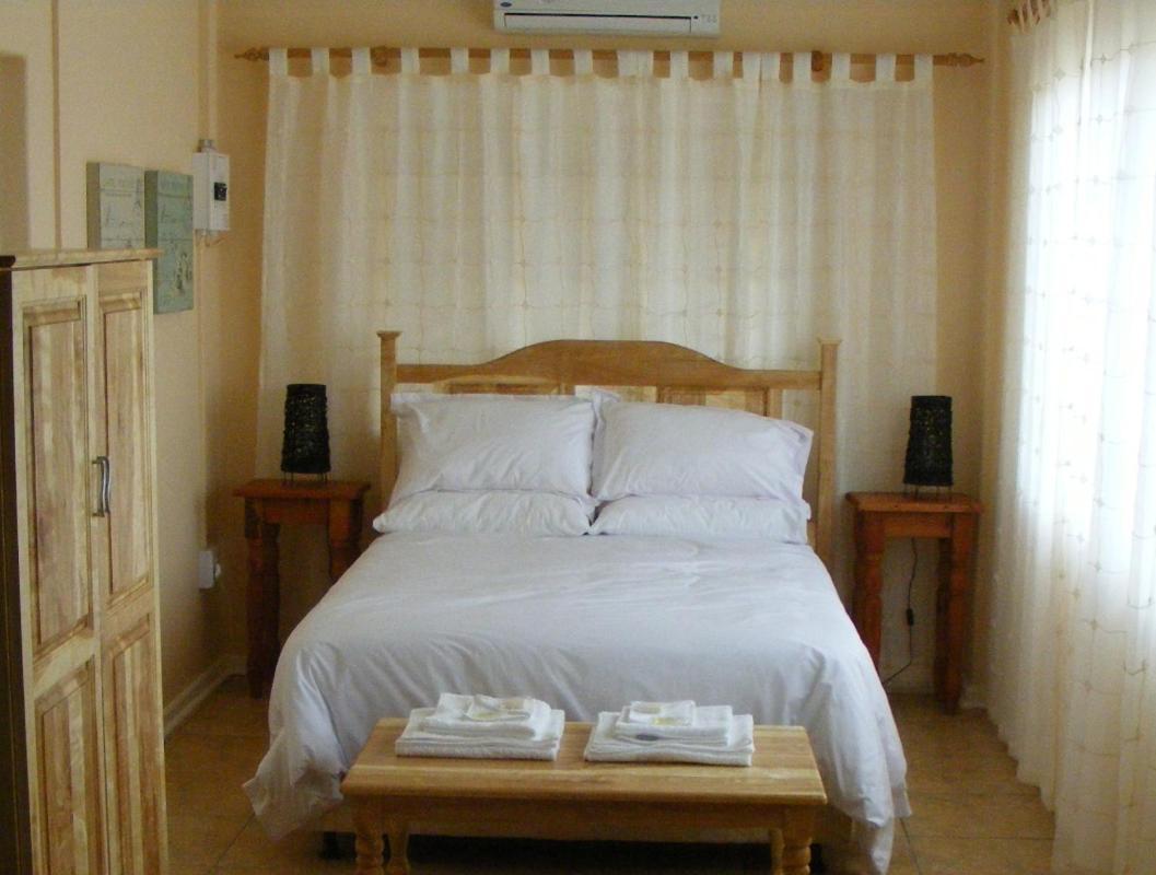 Die Katte Guest House Cottages- Vosburg Extérieur photo